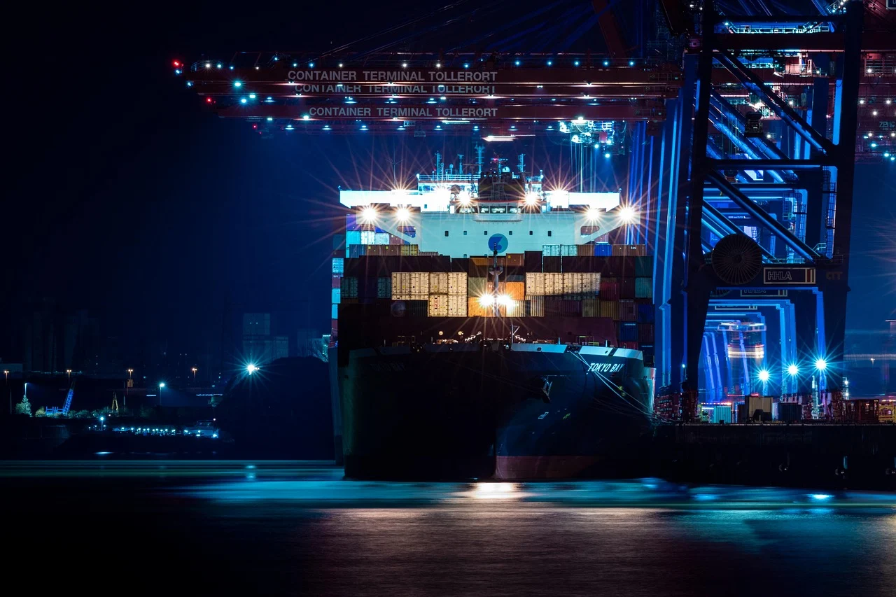 Hormuz attacks raise Asia-Europe risk again